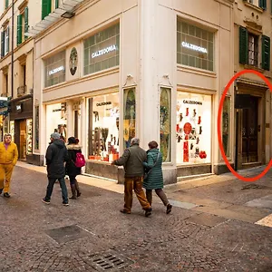  Apartamento Domus - Incantevole Residenza Difronte A Casa Giulietta